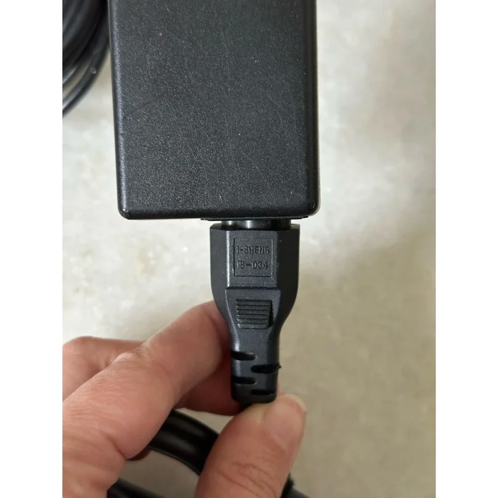 Original LiteOn 40W AC/DC Adapter for Samsung Ultrabook Laptop Series 3 5 7 9
